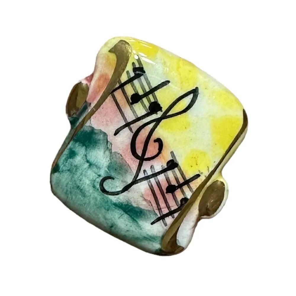 Musical theme vintage ceramic pin brooch
